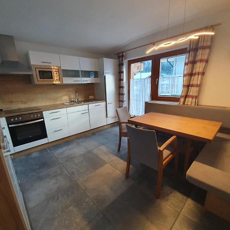 Haus Stefan Apartment Нойщифт им Щубайтал Екстериор снимка