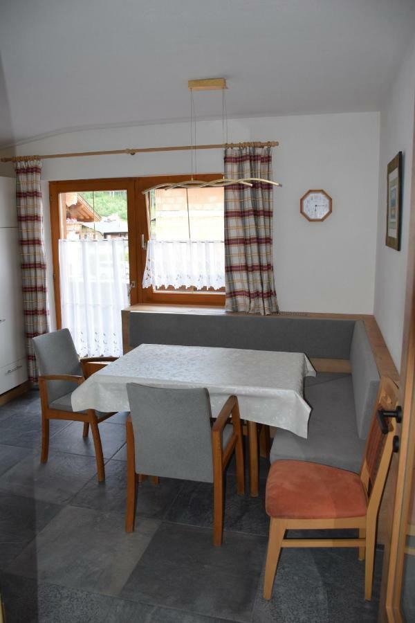 Haus Stefan Apartment Нойщифт им Щубайтал Екстериор снимка